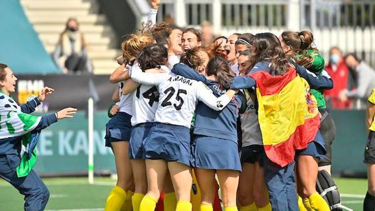 Carmen Cano y María de los Ángeles Ruiz jugarán la final de la Euroliga de hockey Carmen Cano y María de los Ángeles Ruiz jugarán la final de la Euroliga de hockey