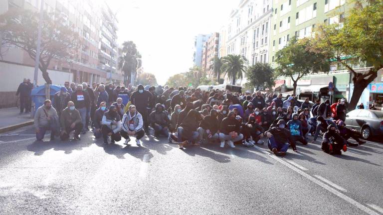 La huelga del metal alcanza su octava jornada tras acabar sin acuerdo el tercer intento negociador La huelga del metal alcanza su octava jornada tras acabar sin acuerdo el tercer intento negociador