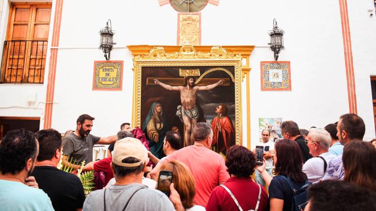 El Santo Cristo de Chircales emociona de nuevo a Valdepeñas de Jaén El Santo Cristo de Chircales emociona de nuevo a Valdepeñas de Jaén