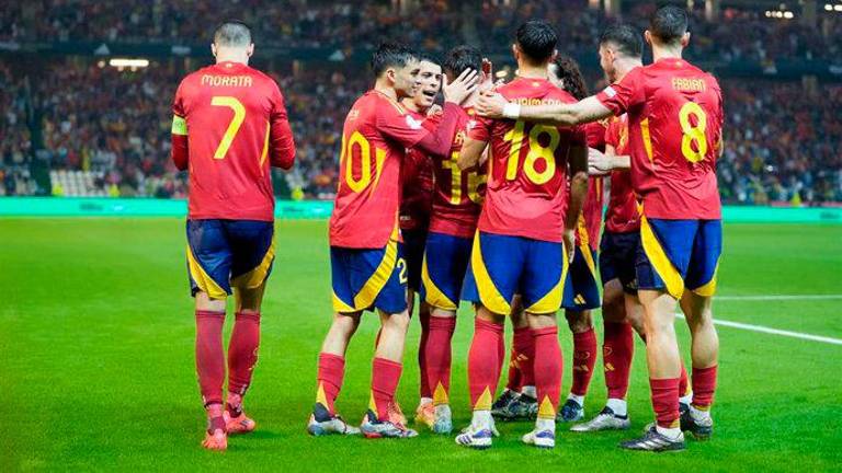 España vuelve asentada a la génesis del ‘tiki taka’ España vuelve asentada a la génesis del ‘tiki taka’