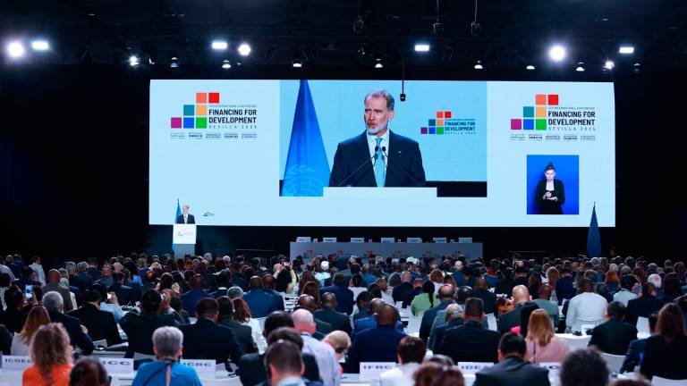 El Rey advierte que “la nueva geopolítica” no puede ser “una enmienda a la totalidad al Derecho y la solidaridad” El Rey advierte que “la nueva geopolítica” no puede ser “una enmienda a la totalidad al Derecho y la solidaridad”