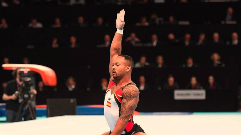 Ray Zapata “vuela” hacia una plata de oro Ray Zapata “vuela” hacia una plata de oro