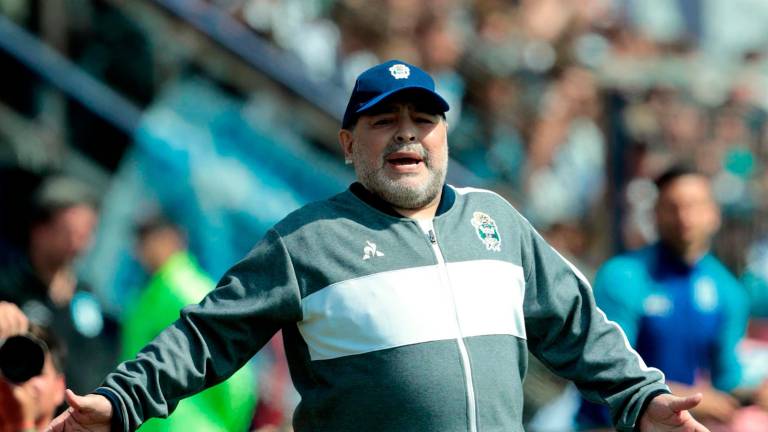Fallece Maradona a los 60 años tras sufrir una parada cardiorrespiratoira Fallece Maradona a los 60 años tras sufrir una parada cardiorrespiratoira