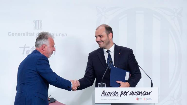 Generalitat y Gobierno sellan las bases para la financiación singular de Cataluña Generalitat y Gobierno sellan las bases para la financiación singular de Cataluña
