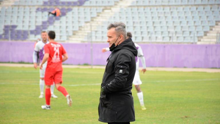 Huétor Tajar-Real Jaén: 12.30 horas, el ser o no ser de un club que cumplirá 99 años de historia en agosto Huétor Tajar-Real Jaén: 12.30 horas, el ser o no ser de un club que cumplirá 99 años de historia en agosto