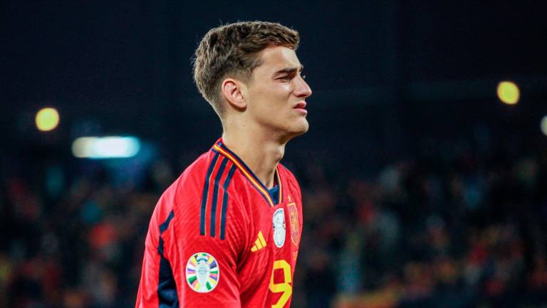 España gana a Georgia, pero pierde a Gavi España gana a Georgia, pero pierde a Gavi