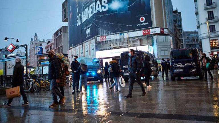 La actividad privada en España repuntó en diciembre con el avance de las vacunas La actividad privada en España repuntó en diciembre con el avance de las vacunas