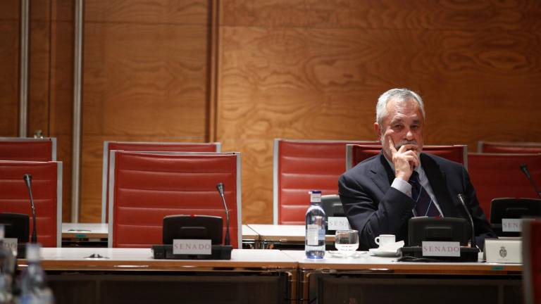 El Supremo admite a trámite el incidente de nulidad de Griñán contra su condena por los ERE El Supremo admite a trámite el incidente de nulidad de Griñán contra su condena por los ERE