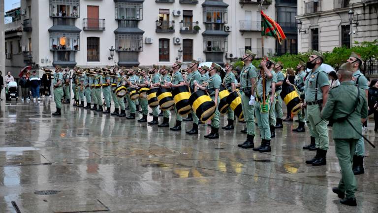 No hay lluvia que pueda con los legionarios en Jaén