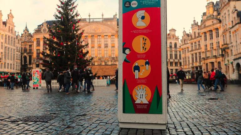 Bélgica impone mascarilla a partir de 6 años y adelanta las vacaciones en primaria pero deja abiertos los bares Bélgica impone mascarilla a partir de 6 años y adelanta las vacaciones en primaria pero deja abiertos los bares