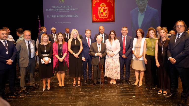 Una noche histórica de reconocimiento y orgullo a un jiennense singular, en imágenes Una noche histórica de reconocimiento y orgullo a un jiennense singular, en imágenes