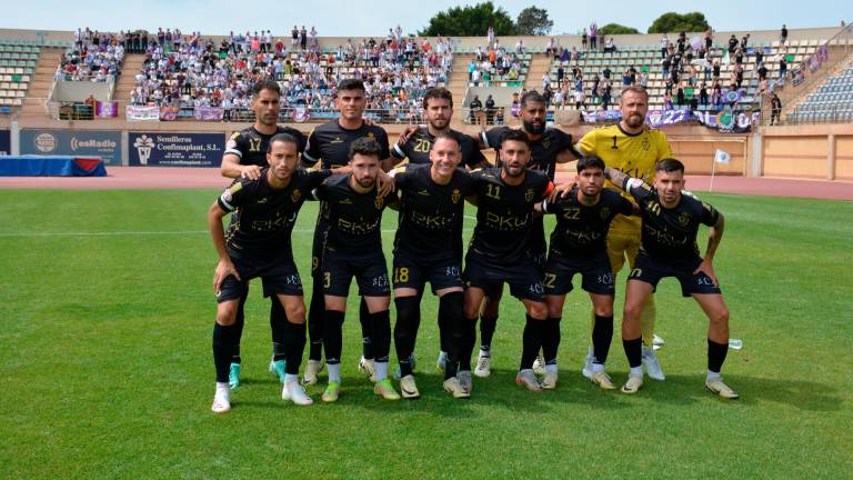 Victoria insuficiente del Real Jaén en El Ejido, que ahora tendrá que disputar el play off de ascenso Victoria insuficiente del Real Jaén en El Ejido, que ahora tendrá que disputar el play off de ascenso