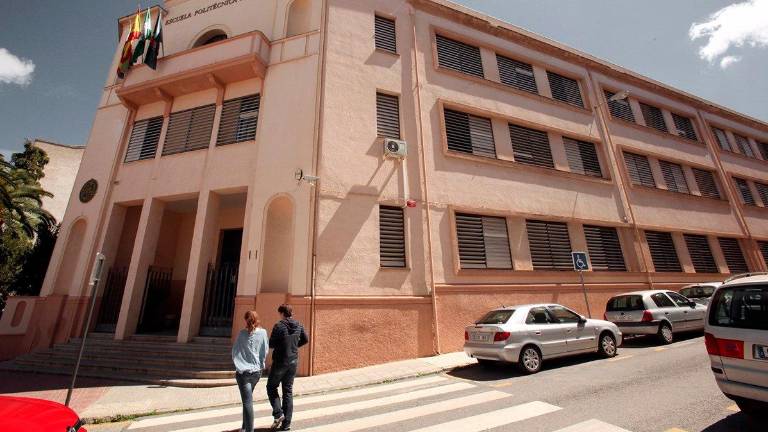 PSOE propone que la antigua Escuela de Peritos se convierta en la sede judicial de Linares PSOE propone que la antigua Escuela de Peritos se convierta en la sede judicial de Linares