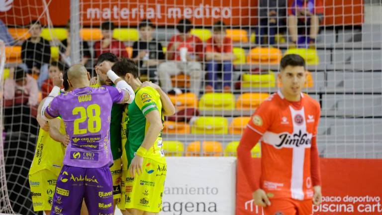 Vuelo directo del Jaén Paraíso Interior a la Copa de España (1-2) Vuelo directo del Jaén Paraíso Interior a la Copa de España (1-2)