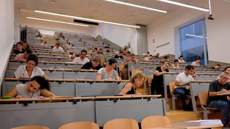 Oferta de empleo público docente para 2025 dotada con 3.531 plazas de 23 especialidades Oferta de empleo público docente para 2025 dotada con 3.531 plazas de 23 especialidades