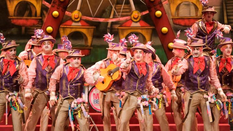 La comparsa de Vilches vuelve a las tablas del Teatro Falla La comparsa de Vilches vuelve a las tablas del Teatro Falla
