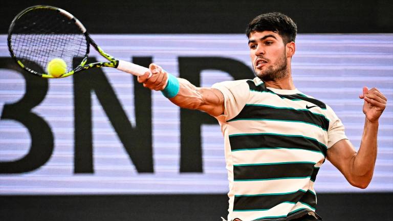 Alcaraz se rehace y se mete en la final de Roland Garros Alcaraz se rehace y se mete en la final de Roland Garros