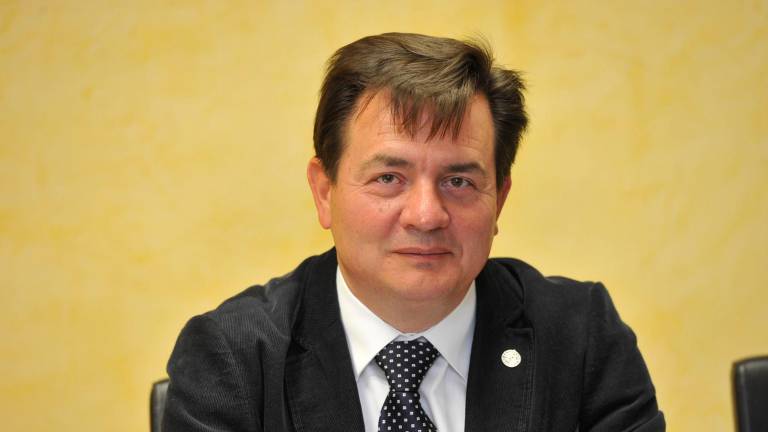 El catedrático Juan Manuel Rosas avanza que va a iniciar contactos con la comunidad universitaria El catedrático Juan Manuel Rosas avanza que va a iniciar contactos con la comunidad universitaria
