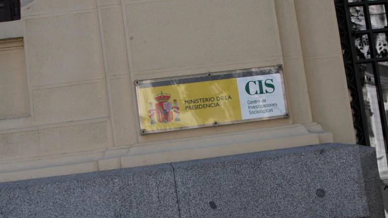 La crisis económica y el coronavirus principales problemas de España, con el paro en la tercera plaza La crisis económica y el coronavirus principales problemas de España, con el paro en la tercera plaza