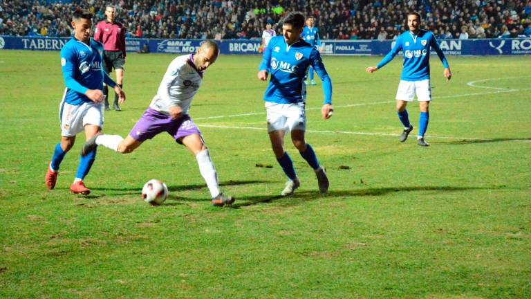 Dani Espejo, un año más con el Linares Deportivo Dani Espejo, un año más con el Linares Deportivo