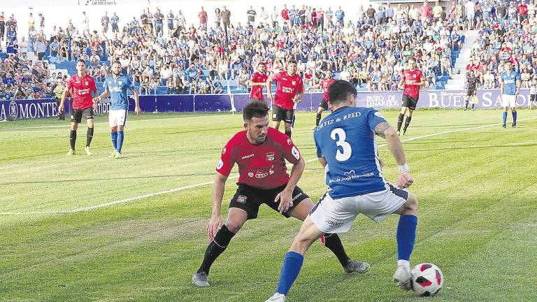El Linares se cita con la historia en el Camilo Cano de La Nucía El Linares se cita con la historia en el Camilo Cano de La Nucía