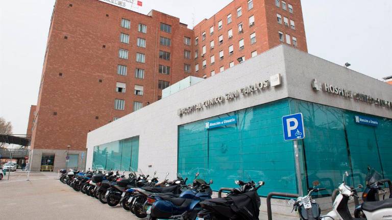 Un muerto y 24 heridos tras un incendio en el Hospital Clínico San Carlos, en Madrid Un muerto y 24 heridos tras un incendio en el Hospital Clínico San Carlos, en Madrid