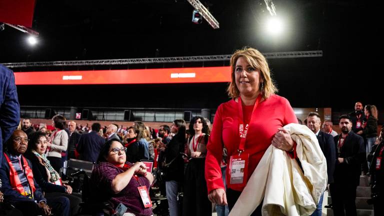 Susana Díaz, sobre Montero: “No es justo responsabilizar y poner a hombros de nadie lo que vaya a ser el PSOE-A” Susana Díaz, sobre Montero: “No es justo responsabilizar y poner a hombros de nadie lo que vaya a ser el PSOE-A”