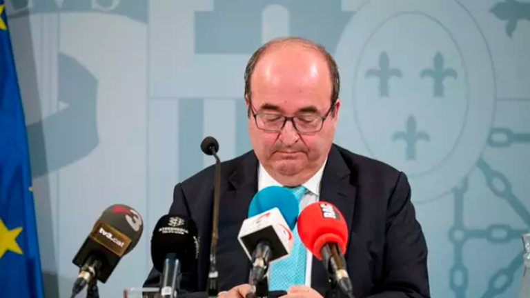 El Gobierno pide al TAD la suspensión cautelar de Rubiales por dañar imagen de España El Gobierno pide al TAD la suspensión cautelar de Rubiales por dañar imagen de España