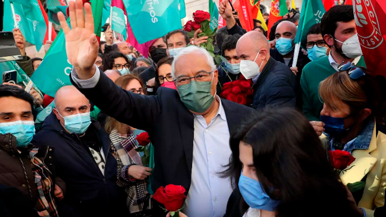 El PS de António Costa logra una histórica mayoría absoluta en Portugal El PS de António Costa logra una histórica mayoría absoluta en Portugal