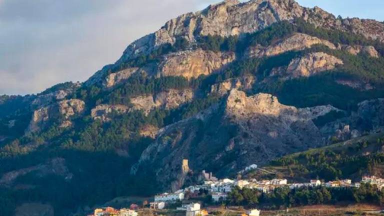 Morales confía en que la provincia pueda sumar próximamente nuevos Municipios Turísticos de Andalucía Morales confía en que la provincia pueda sumar próximamente nuevos Municipios Turísticos de Andalucía