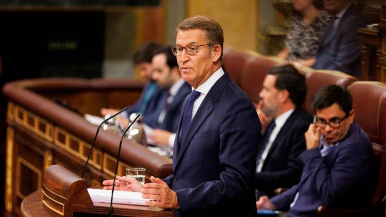 Feijóo ofrece su alternativa a Sánchez y apela a Junts y PNV: “Soy un presidente de fiar” Feijóo ofrece su alternativa a Sánchez y apela a Junts y PNV: “Soy un presidente de fiar”