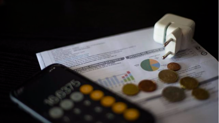 El precio de la luz marca hoy el más caro de la historia, hasta los 160,42 euros El precio de la luz marca hoy el más caro de la historia, hasta los 160,42 euros