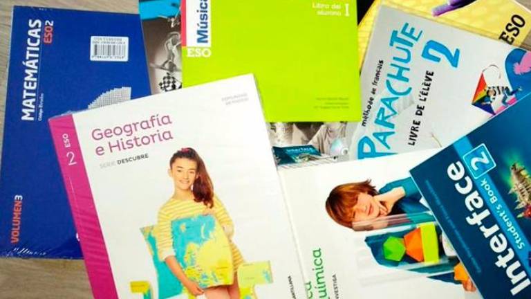 La Junta prevé abonar el cheque escolar de 100 euros de forma inmediata en un único pago La Junta prevé abonar el cheque escolar de 100 euros de forma inmediata en un único pago