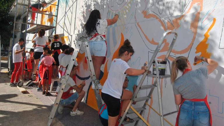 Igualdad y arte urbano se unen en Ibros en un mural reivindicativo Igualdad y arte urbano se unen en Ibros en un mural reivindicativo
