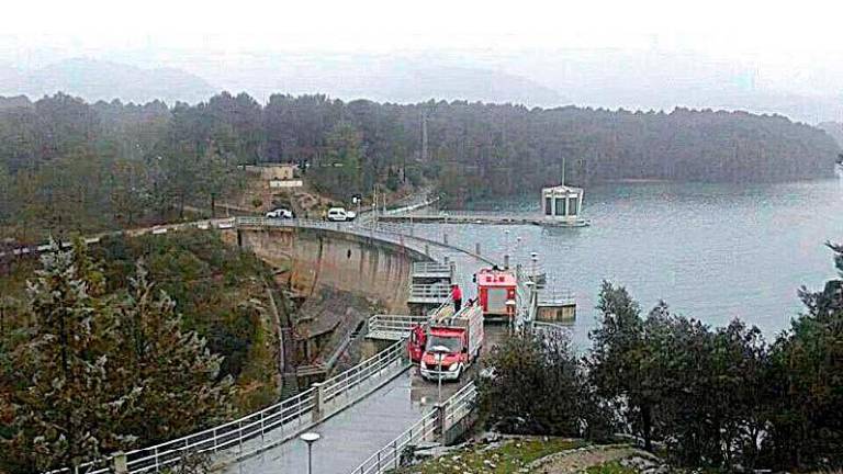 Así se desbordó el embalse de la Bolera en 2014 Así se desbordó el embalse de la Bolera en 2014