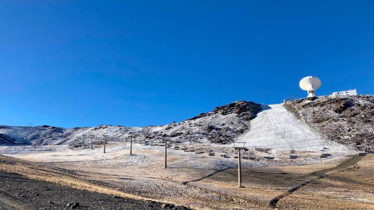 Esperanzas en Sierra Nevada ante el aumento de las reservas para diciembre Esperanzas en Sierra Nevada ante el aumento de las reservas para diciembre