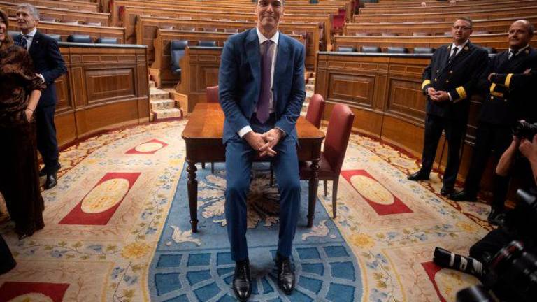 Pedro Sánchez posa ante los medios tras la segunda sesión de investidura. / Eduardo Parra / Europa Press. 