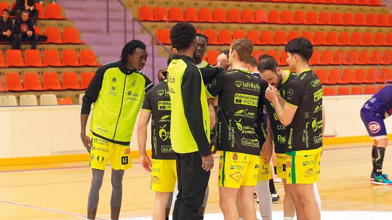 El Jaén FS refuerza el primer puesto en Andújar El Jaén FS refuerza el primer puesto en Andújar