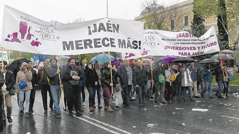 Jaén Merece Más pide medidas para mejorar la línea ferroviaria Jaén Merece Más pide medidas para mejorar la línea ferroviaria
