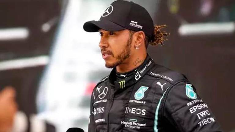Hamilton renueva dos años con Mercedes Hamilton renueva dos años con Mercedes