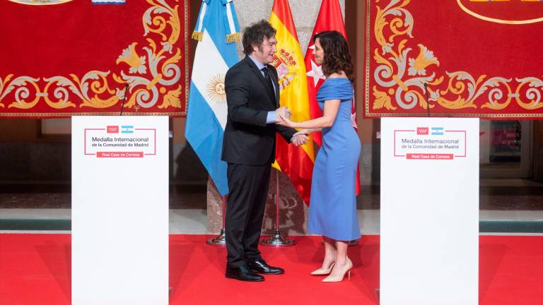 Milei acusa a Sánchez de querer “llevarse puestos a los españoles” Milei acusa a Sánchez de querer “llevarse puestos a los españoles”
