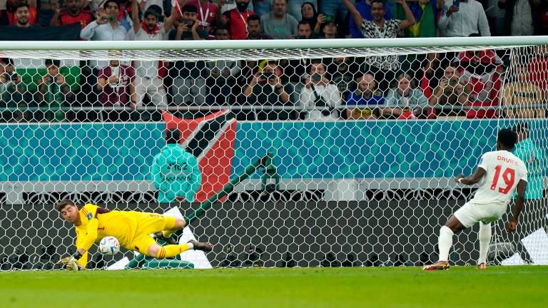 Bélgica solventa con apuros su debut ante Canadá (1-0) Bélgica solventa con apuros su debut ante Canadá (1-0)