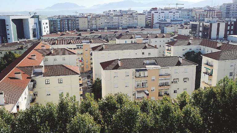 Los vecinos de Las Protegidas están “hartos de engaños”