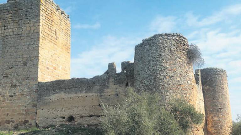 Marmolejo ultima los detalles de la cesión del Castillo de la Aragonesa Marmolejo ultima los detalles de la cesión del Castillo de la Aragonesa