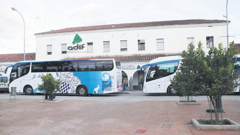 Las horas de taquilla fantasma en la estación de Linares-Baeza Las horas de taquilla fantasma en la estación de Linares-Baeza