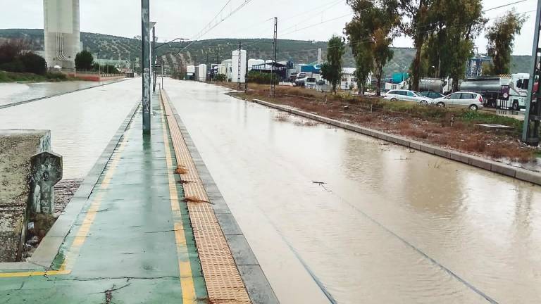 La borrasca Elsa se marcha, pero deja el recuerdo de 200 incidentes La borrasca Elsa se marcha, pero deja el recuerdo de 200 incidentes