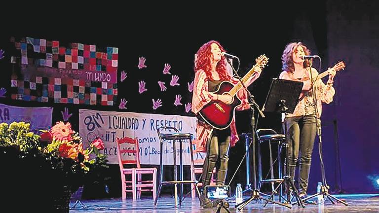El “Ave Fénix” vuelve de la mano de más de 90 artistas El “Ave Fénix” vuelve de la mano de más de 90 artistas