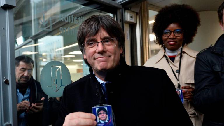 La Eurocámara levanta el veto a Puigdemont y Comín La Eurocámara levanta el veto a Puigdemont y Comín