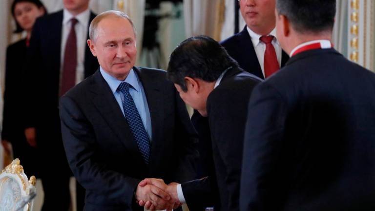 Putin llama “locos” a quienes brindan su apoyo a Guaidó Putin llama “locos” a quienes brindan su apoyo a Guaidó