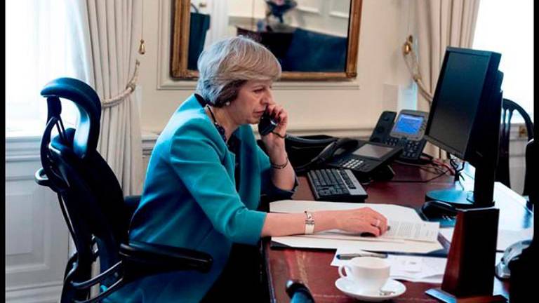 Tusk y May se encuentran antes de la cumbre europea Tusk y May se encuentran antes de la cumbre europea